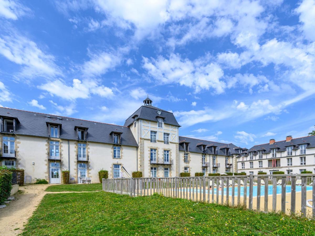 Apartment Le Chateau De Kergonano-13 By Interhome Baden Eksteriør billede